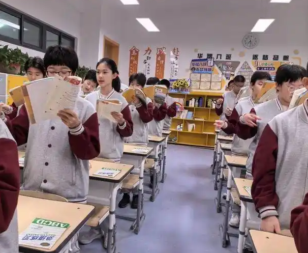 发动抗挫力教育聚集学生身心健康的具体表现以此为契机