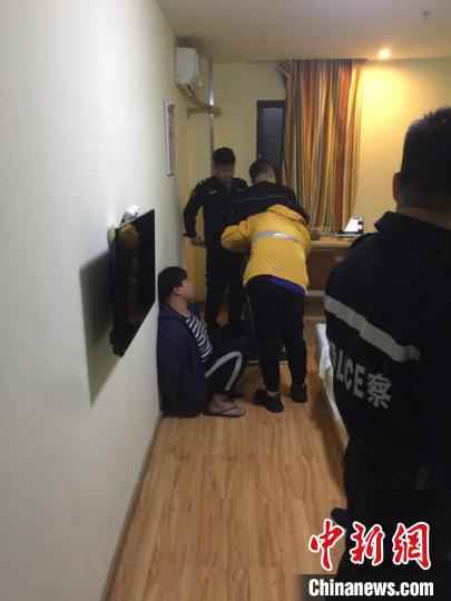 浙江苍南警方破获特大开设赌场案 共抓获涉案人员66人